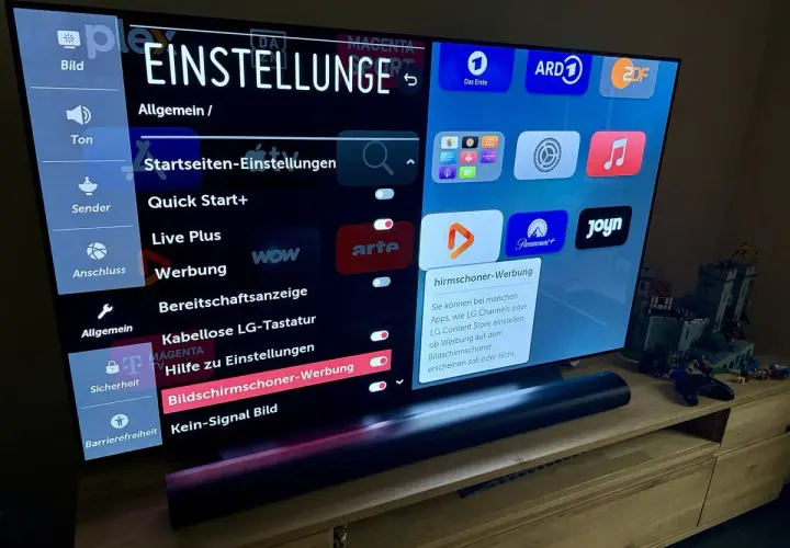 LG TV-Einstellungen: "Bildschirmschoner-Werbung" ist ausgewählt. Hier kann man einstellen, ob Werbung auf dem Bildschirmschoner erscheinen soll.