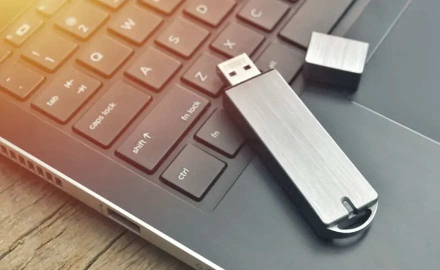 USB-Stick wird erkannt, aber nicht angezeigt? So reparierst du ihn!